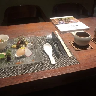 お肉、鰻のお茶漬け、ホタテのカルパッチョ