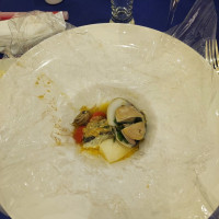 貝と魚の包み焼き（開いた状態）