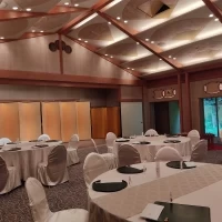 天井が高く開放感があります。