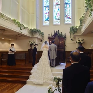 光が差し込み、とてもきれいな会場でした。