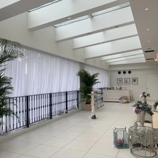 屋内テラス。デザートブッフェはここでします。