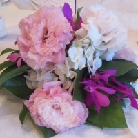 各ゲストテーブルのお花