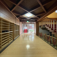 挙式会場への入り口
廊下を渡って中へ