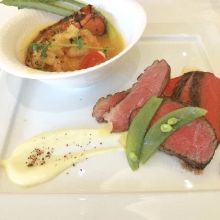 試食させていただいた肉料理です