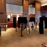 会場入口のクローク
