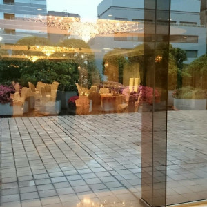 披露宴会場の大きな窓の内側です。|621407さんのホテルグランドパレス（営業終了）の写真(1503493)