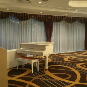 披露宴会場のピアノです。|621407さんのホテルグランドパレス（営業終了）の写真(1503495)