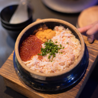 ズワイ蟹　いくら　雲丹の釜飯