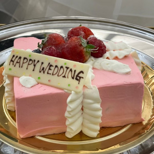 可愛いケーキでした、|621580さんの小さな結婚式 大阪ハービスENT店の写真(1486540)