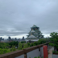 屋上から望める大阪城