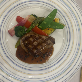 メインのお肉料理