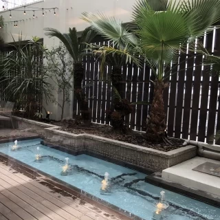 披露宴会場にテラスが付いていました