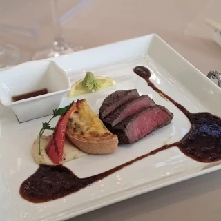 メインのお肉料理はゲストからの評判が一番よかったです。