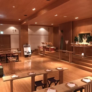 厳かな雰囲気