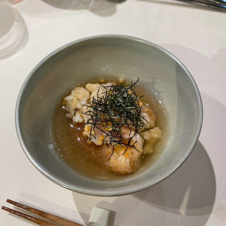 締めにぴったりの真鯛の胡麻茶漬け