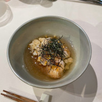 締めにぴったりの真鯛の胡麻茶漬け