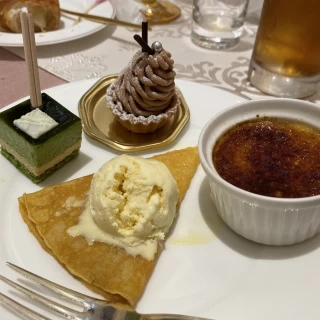デザートビュッフェ