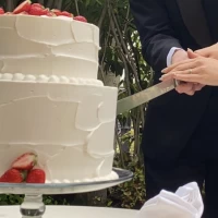 ケーキカットはテラスで！