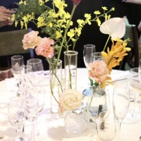テーブル装花はイメージだけ伝えてあとはおまかせです。