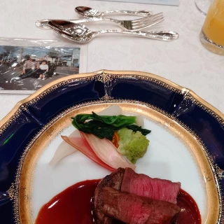 メインの肉