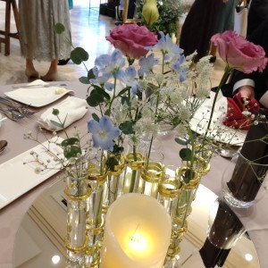 テーブル装花|623729さんのCrevette 名古屋（クルヴェット ナゴヤ）●BRASSグループの写真(1678858)