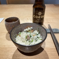 釜飯とビールを試食させていただきました。