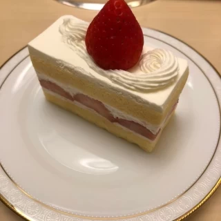 ケーキのみいただきました。とても美味しかったです