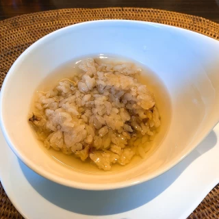 お出汁の効いた鯛茶漬け
