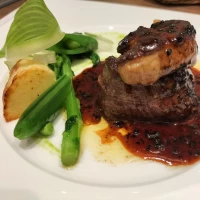 肉料理がとても美味しい