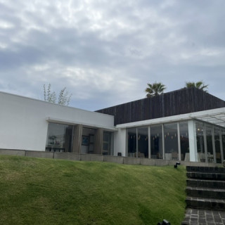 アマランスという少人数用披露宴会場の、外観