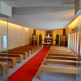 館内の神殿