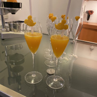 生搾りのオレンジジュース