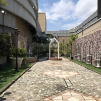 待合室上にあるガーデン