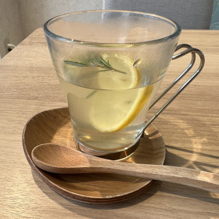 打ち合わせ時に用意してくれたホットレモネード