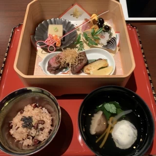 試食