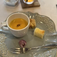 朝早かったので朝ごはんとしていただきました