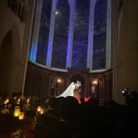 誓いのキスの前にプラネタリウムみたいになる