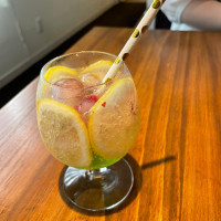 カクテル風でとオーダーした、ノンアルコールドリンク