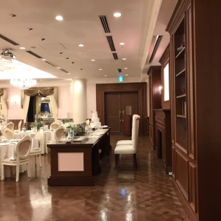 クラシカルな披露宴会場
