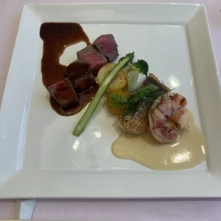 メイン 肉、魚