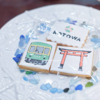 鎌倉と会館のロゴのクッキーはウェルカムスペースに飾りました