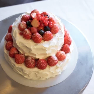 こちらの好きな形、食材のケーキを用意していただけます