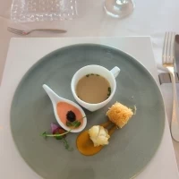 試食(前菜盛り合わせ)