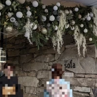 式場入口（クリスマスの装飾）