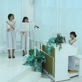 生演奏です