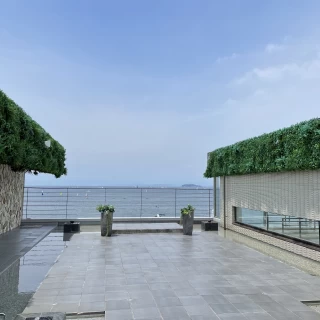 風船を飛ばしたり、生演奏があったり、写真撮ったりできます