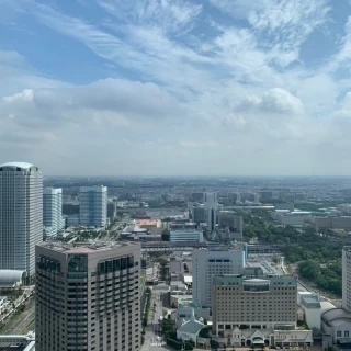 海と市街を一望できてとても綺麗でした。