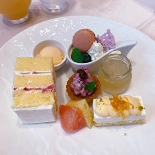 ボリュームがあるデザートです。
全部美味しくてビックリしま