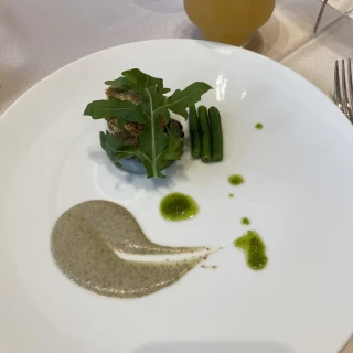 ポーク料理です。
洋風ソースにしました。
美味しかったで