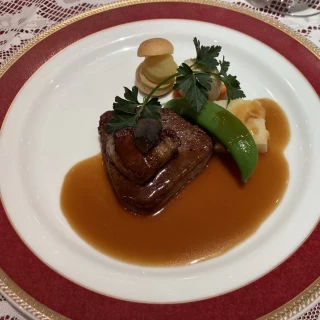 メイン料理のお肉
招待客が好みで選択できます